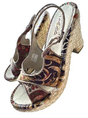 Very Volatile Slingback Wedge Sandals  Basket Weave Heel Boho Pattern Size 10